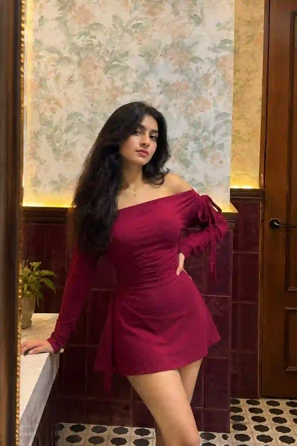 escorts service in Agra